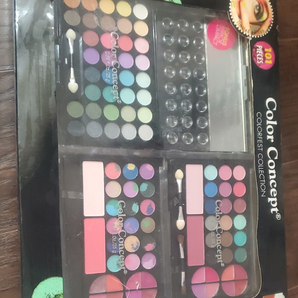 Vibrant Eyeshadow Palette